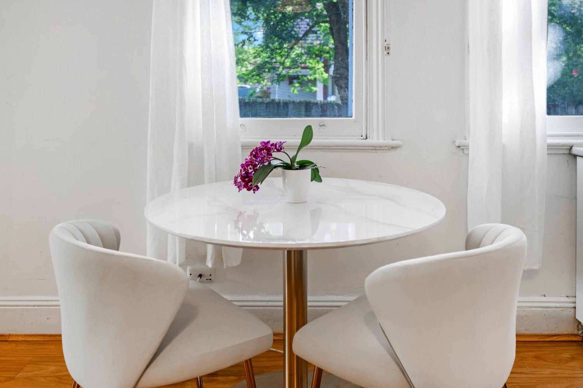 Cozy 1br In Ashfield Easy Access To *